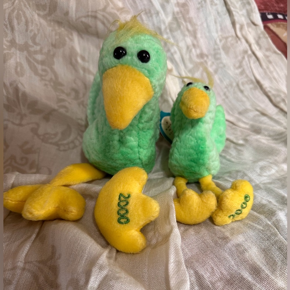 Full of Beans Feathers the Bird & Baby with Key Ring